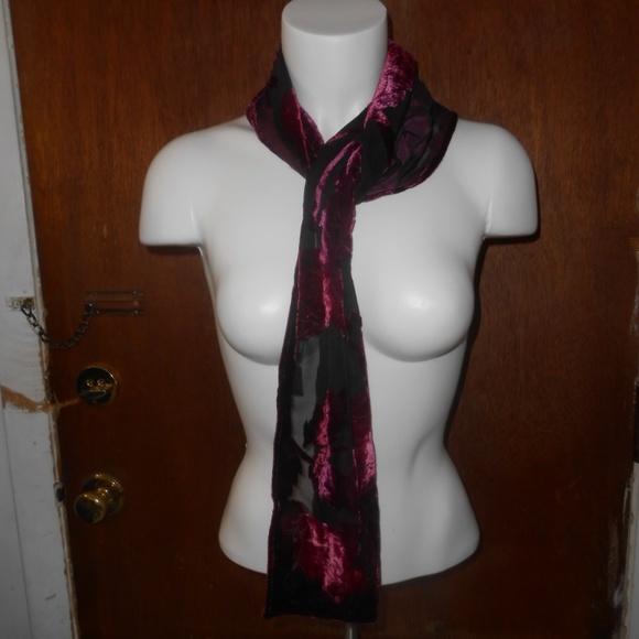 Tie Rack Black Purple Burn Out Velvet Roses Scarf - Picture 1 of 8